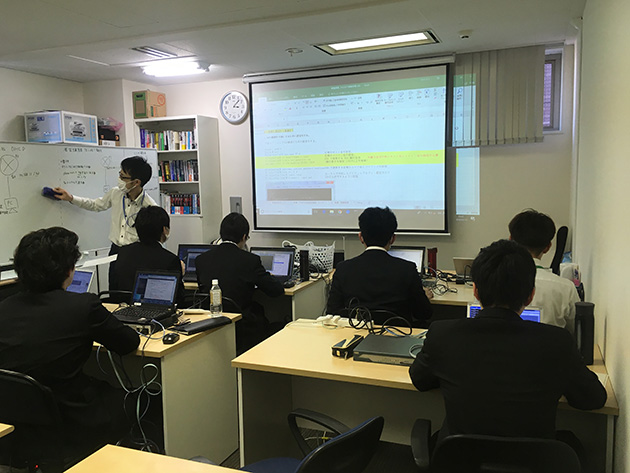 実際にコマンド入力する事で、覚えられますし現場でも使えます!